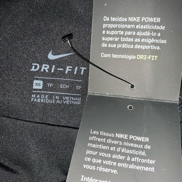 Brand new with tags. Nike Womens Swoosh Logo Active Running 7/8 Leggings - Picture 4 of 7